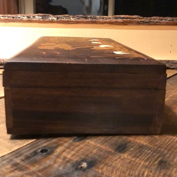 Vintage Detailed Wooden Elephant wooden box + FREE GIFT - Picture 7 of 14